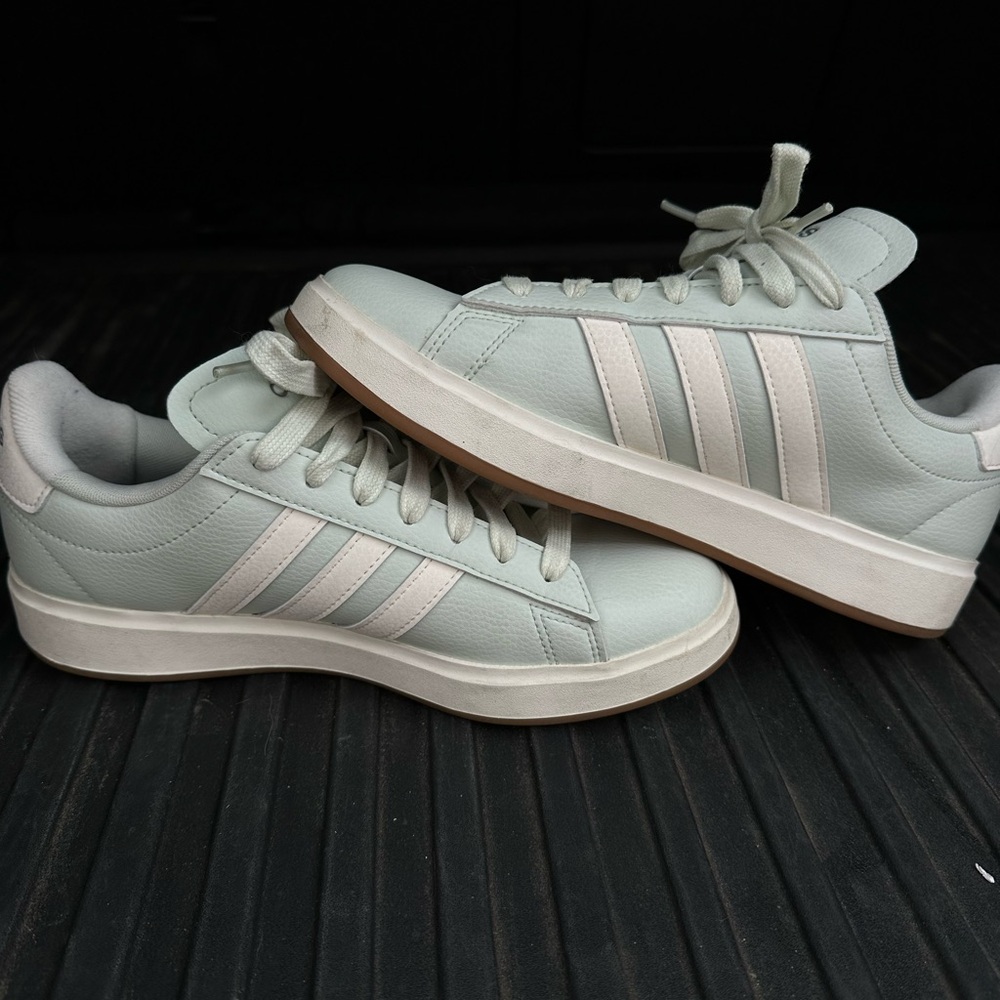 Adidas Grand Court 2.0 Linen Green Off White